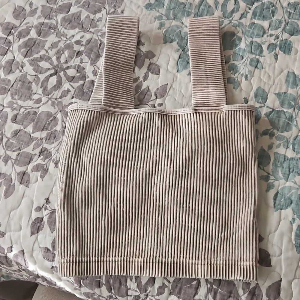Zenana Ash Mocha Washed Ribbed Seamless Top With Bra Pads NWOT - Picture 3 of 4